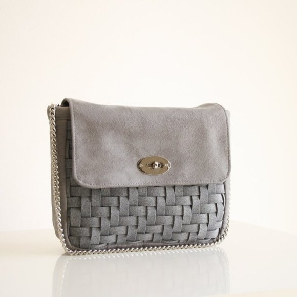 Camel Large Woven Vegan Leather Shoulder Bag – Inherit Co women\'s day bag in woven felt-like fabric, vegan shoulder bag for the evening, m